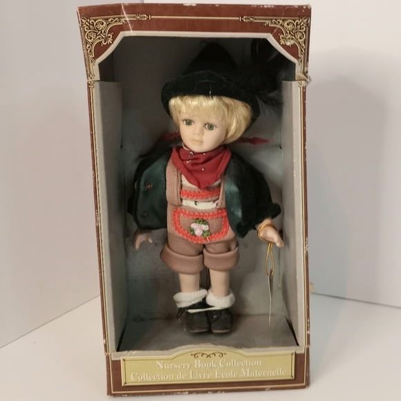 Nursery book collection Petite Porcelain Dolll VIN - Picture 2 of 7